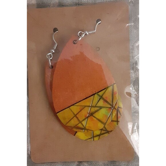 New Handcrafted Prettyful Creations 2.5" teardrop earrings - Picture 3 of 6
